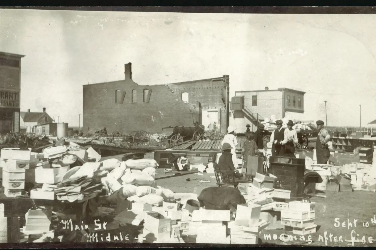 Main Street the morning after the fire, September 10, 1910